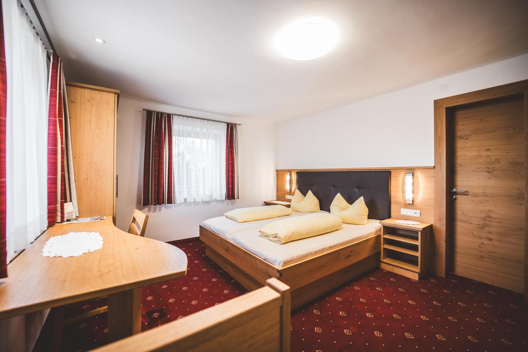 Pension Sonnenheim Шенберґ-ім-Штубайталь Екстер'єр фото