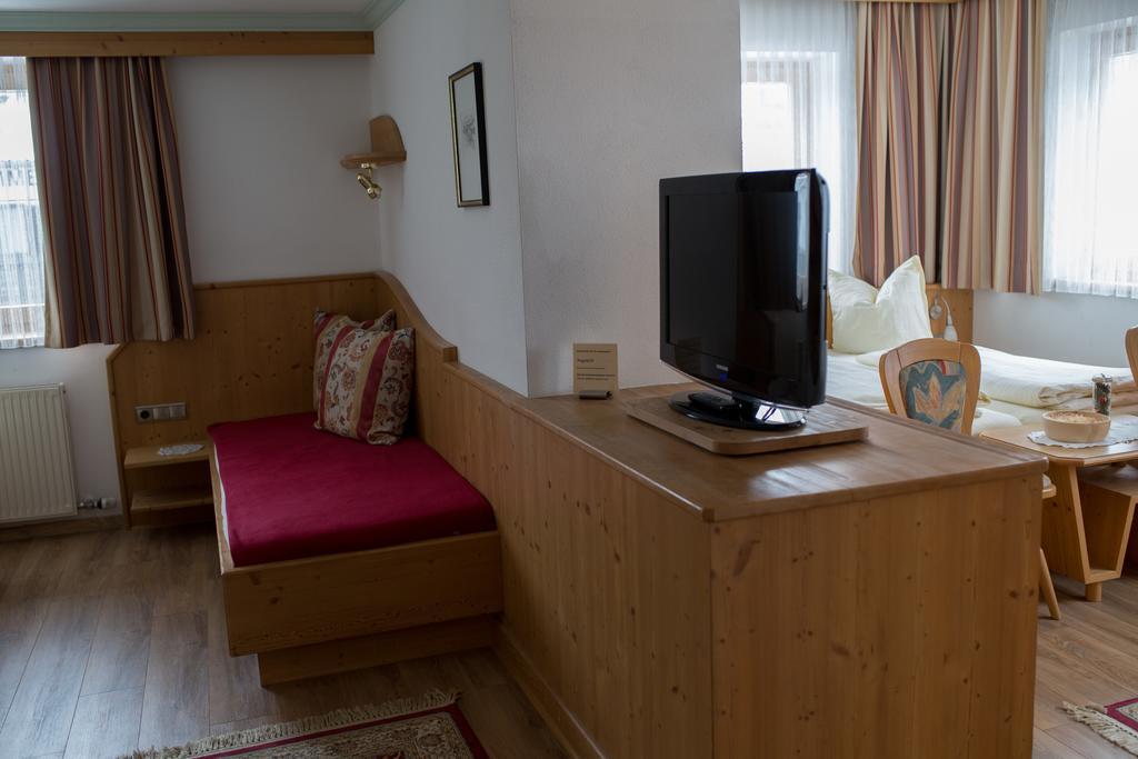 Pension Sonnenheim Шенберґ-ім-Штубайталь Екстер'єр фото